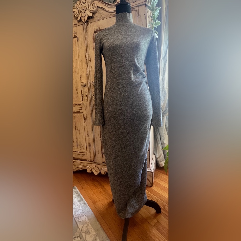 Zara NWT Fitted Ruched minimalist Maxi dress. Gray. Medium.